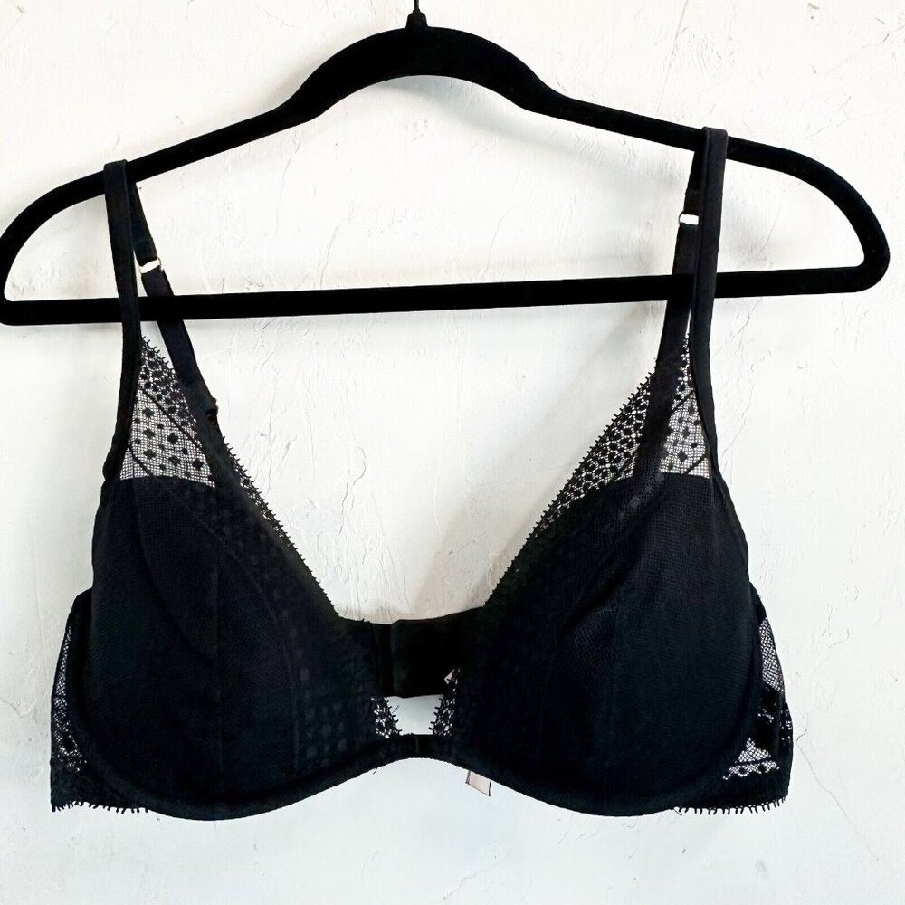 Victoria's Secret Incredible Plunge Bra 36C Black Lace Floral Balconette